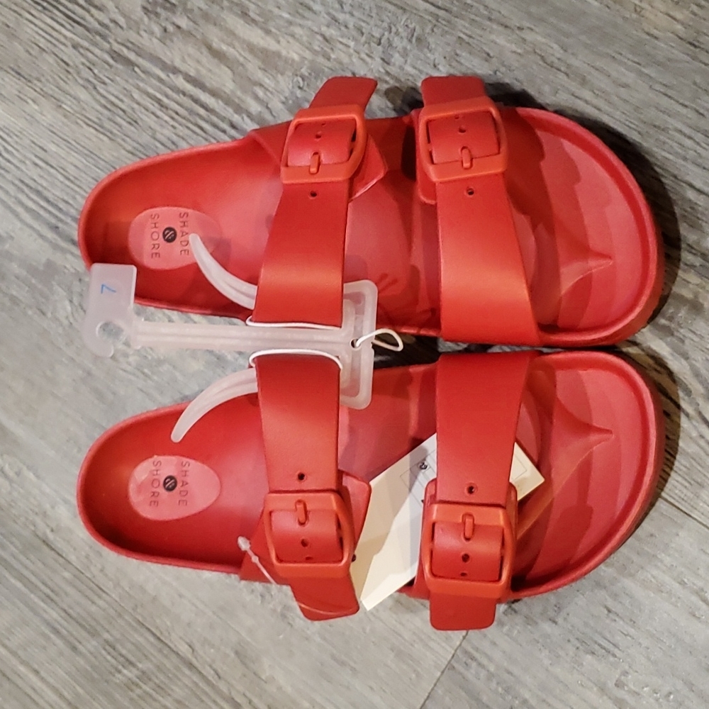 Shade & Shore Red Sandals